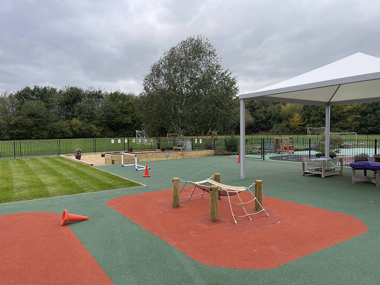 Warmsworth Primary School Early Years play area